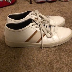 Size 11.5 Bruno Magli Leather sneakers